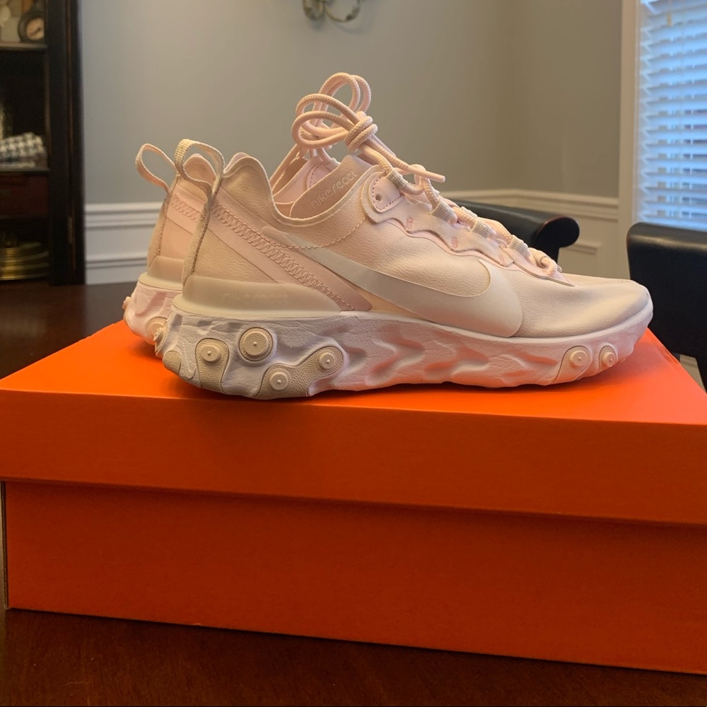 Nike React Element 55 (Pale Pink), Women’s Size 7